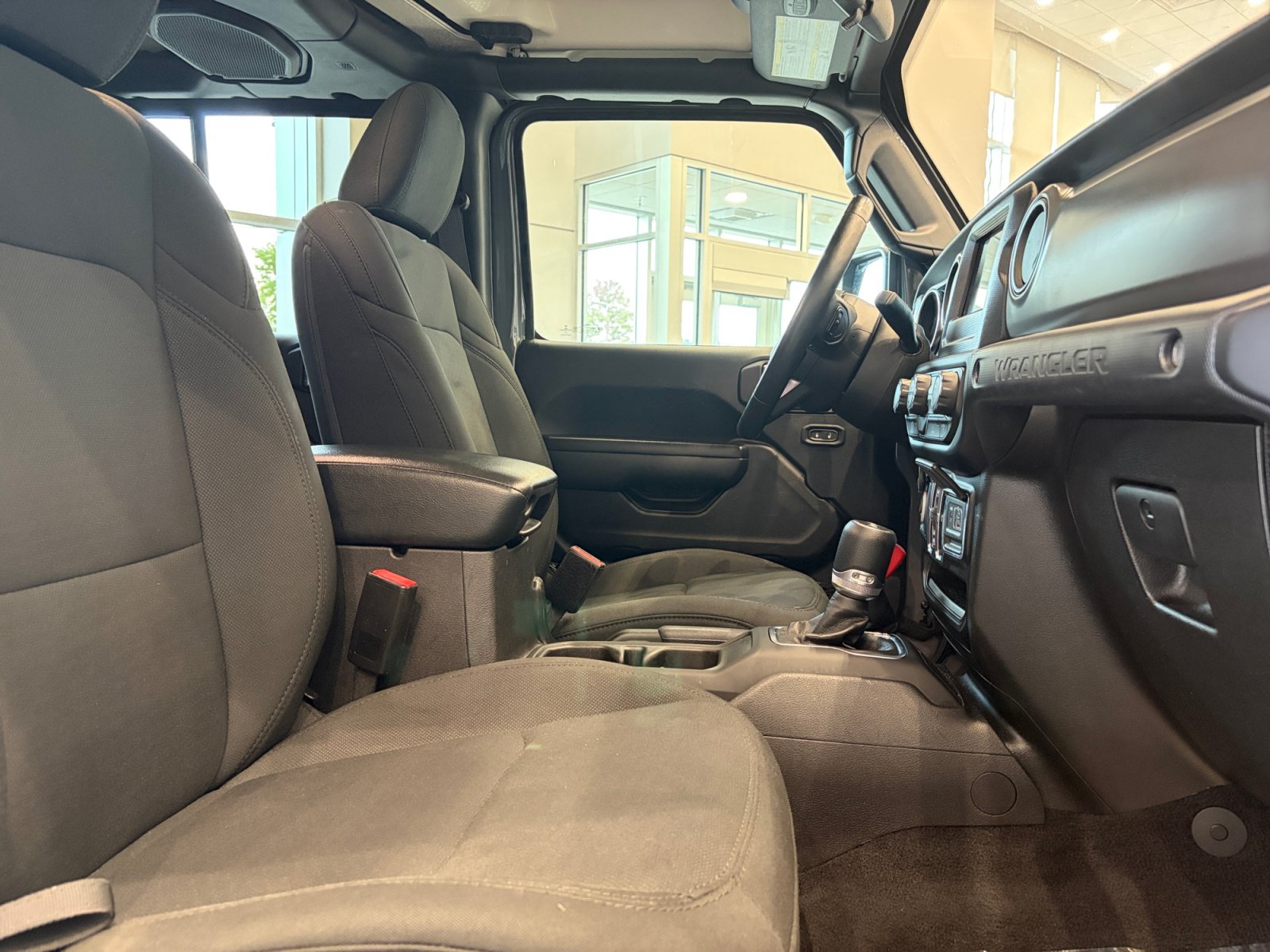 Used 2021 Jeep Wrangler Unlimited Sport AWD/4WD image 30