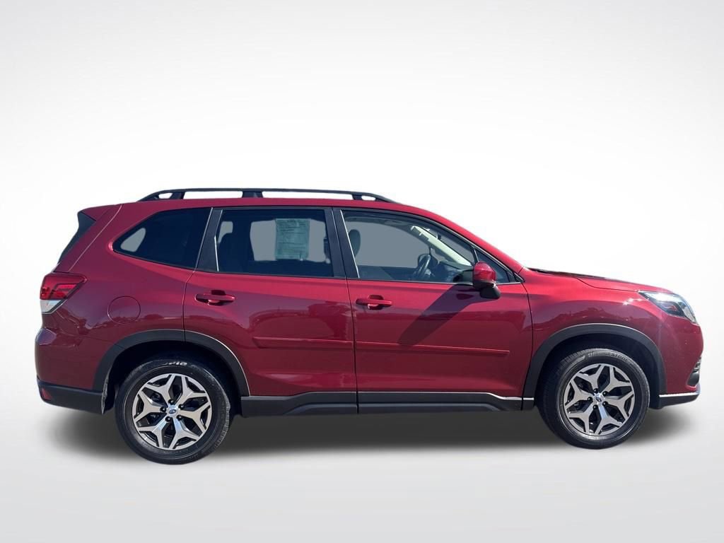 Used 2023 Subaru Forester Premium AWD/4WD image 8