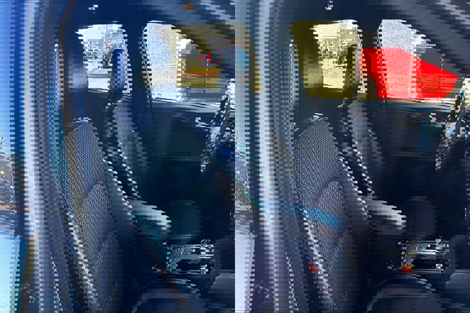 Used 2024 Ford Escape ST-Line image 9