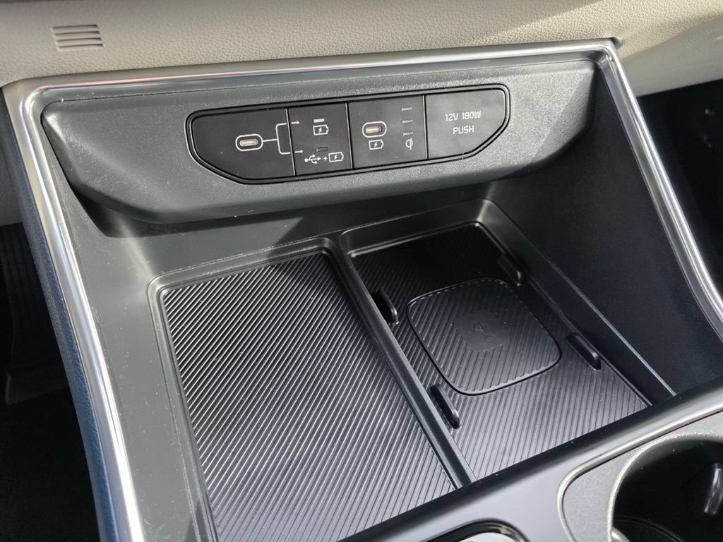 Used 2025 Kia Carnival SX Prestige FWD image 76