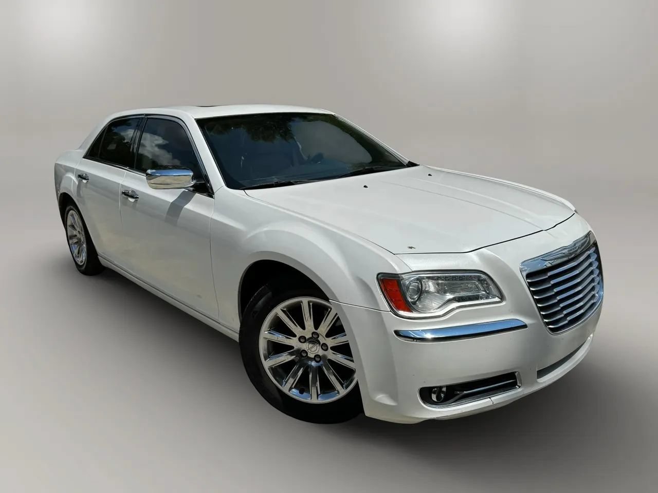 Used 2012 Chrysler 300 Limited RWD image 12