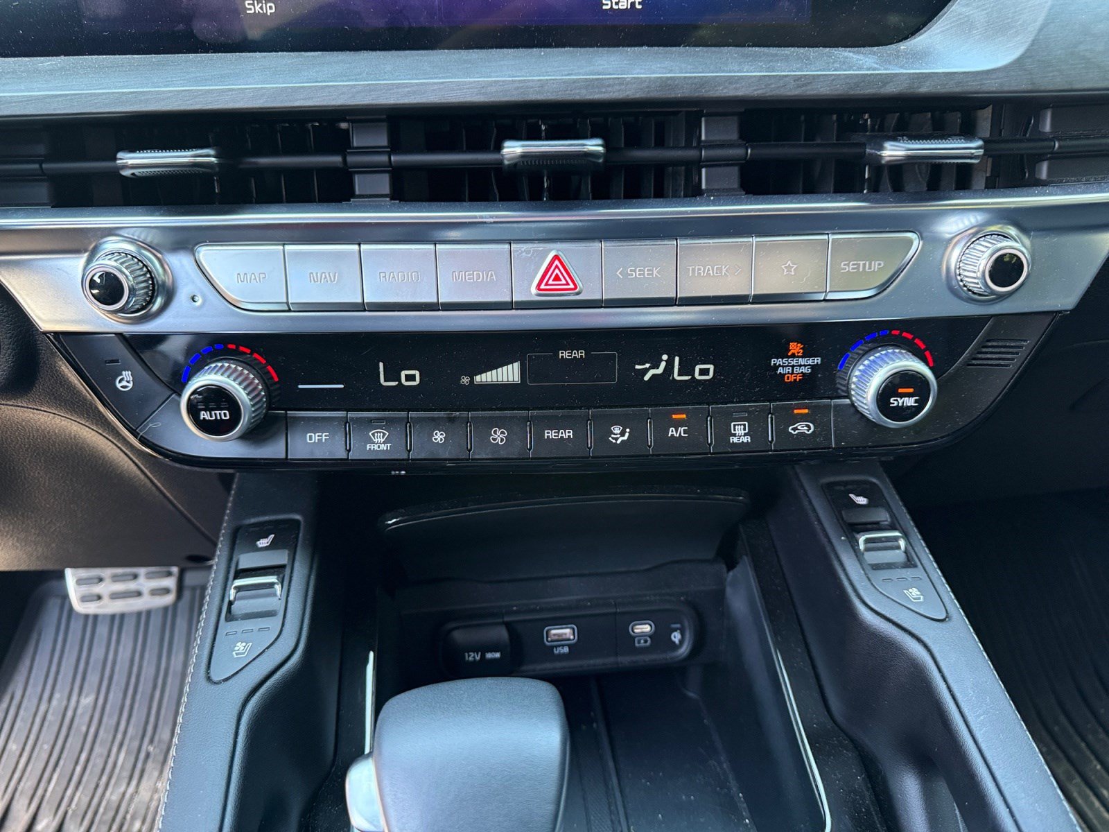 Used 2025 Kia Telluride SX Prestige X-Pro AWD/4WD image 12