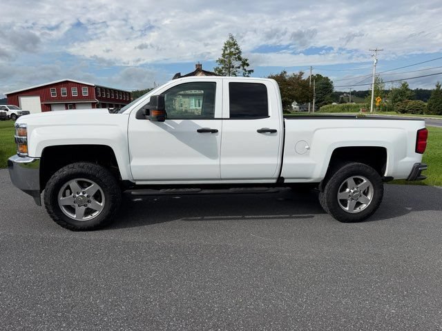 Used 2018 Chevrolet Silverado 2500 W/T w/ WT Convenience Package AWD/4WD image 2