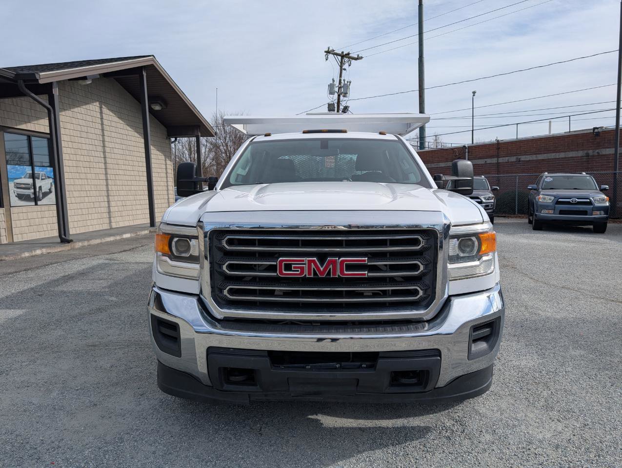 Used 2015 GMC Sierra 3500 2WD Crew Cab image 2