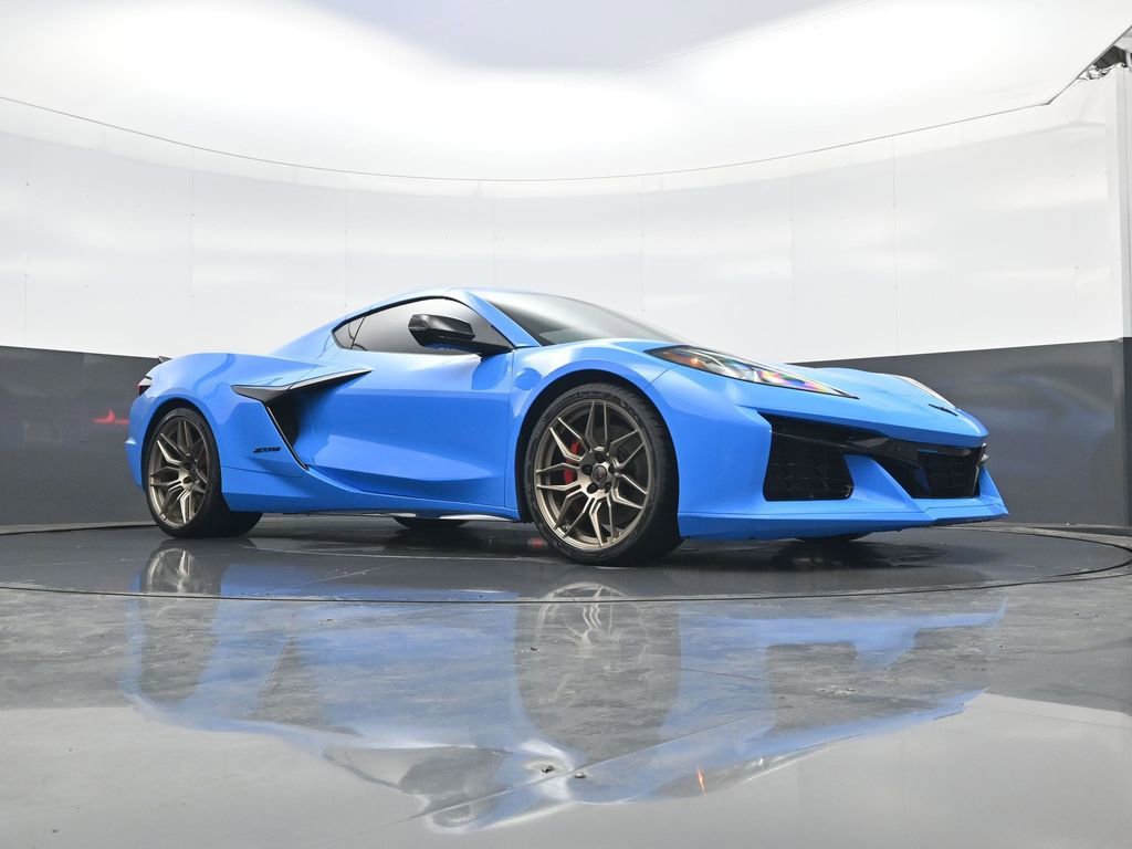 Used 2023 Chevrolet Corvette Z06 w/ Engine Appearance Package image 23