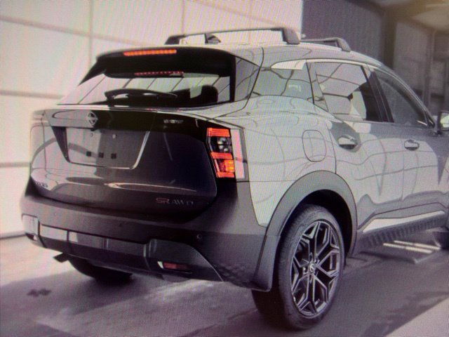 Used 2026 Nissan Kicks SR w/ SR Premium Package AWD/4WD image 5