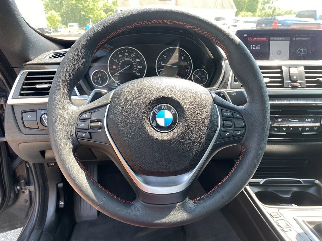 Used 2018 BMW 330i Gran Turismo xDrive image 15