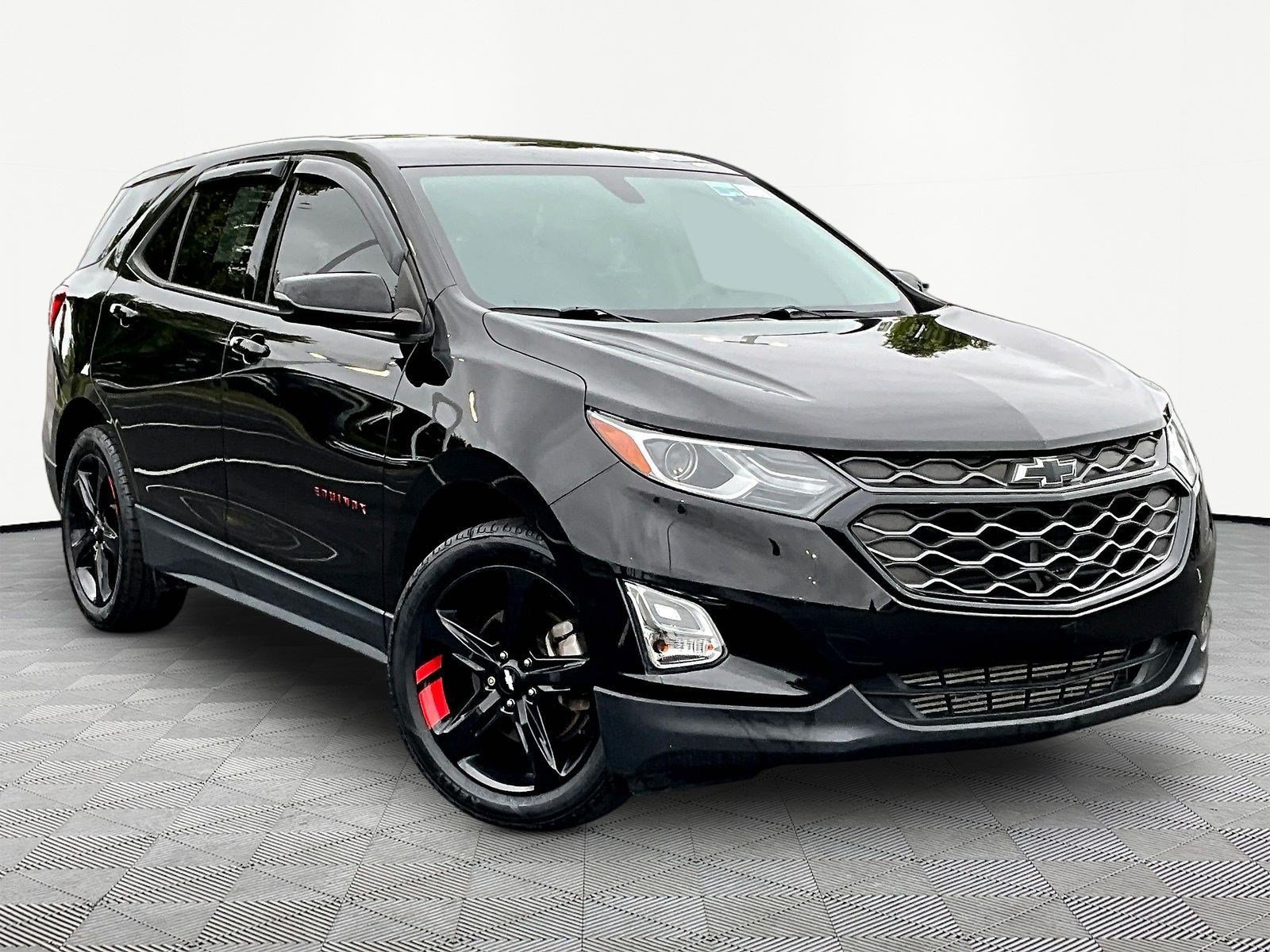 Used 2019 Chevrolet Equinox LT FWD image 3
