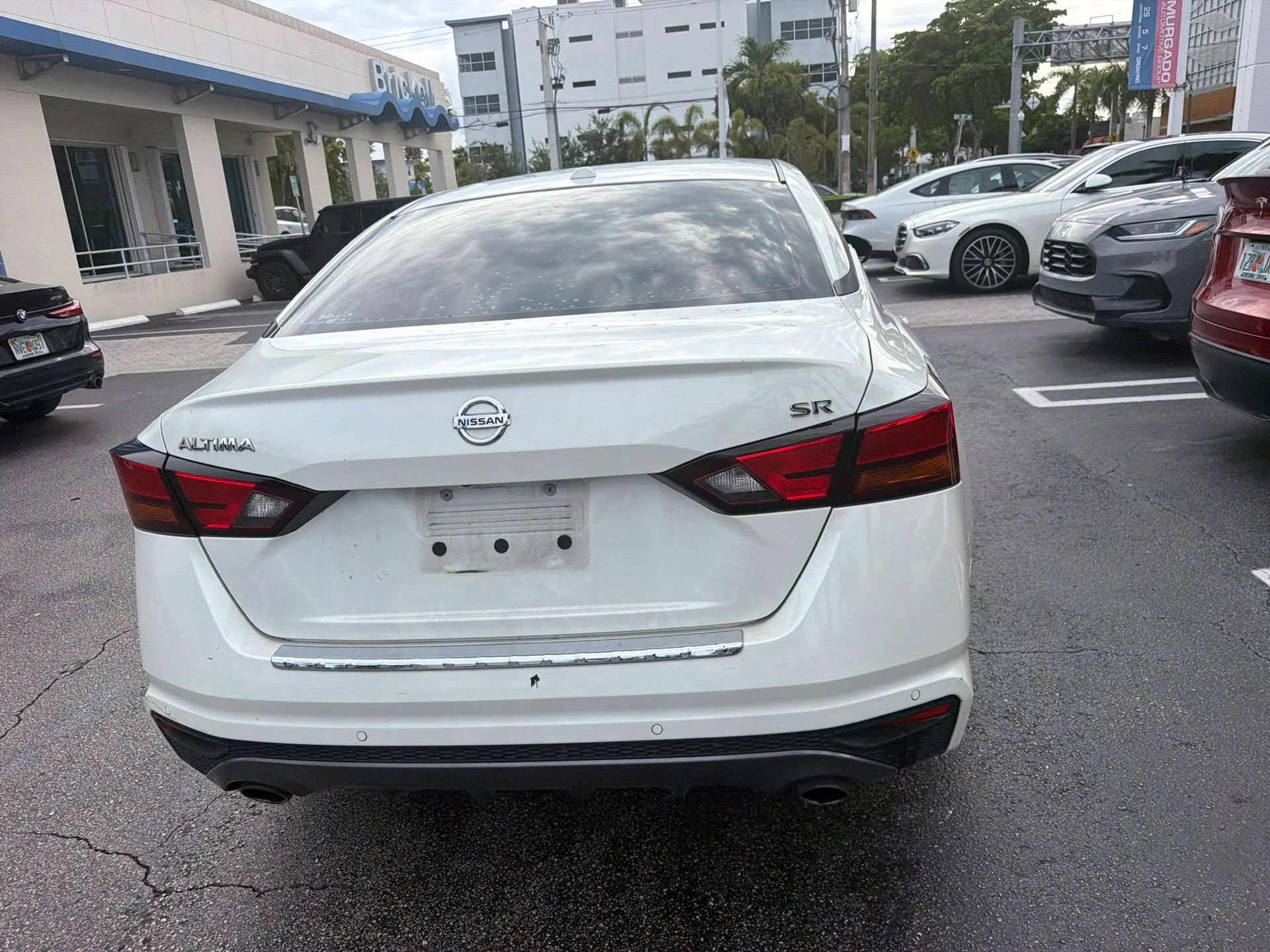 Used 2021 Nissan Altima 2.5 SR w/ SR Premium Package FWD image 9