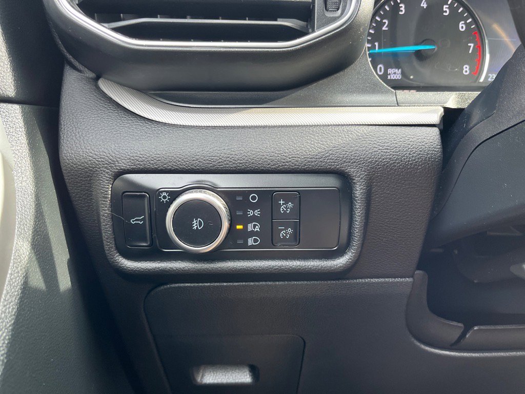 Used 2023 Ford Explorer XLT w/ Equipment Group 202A image 26