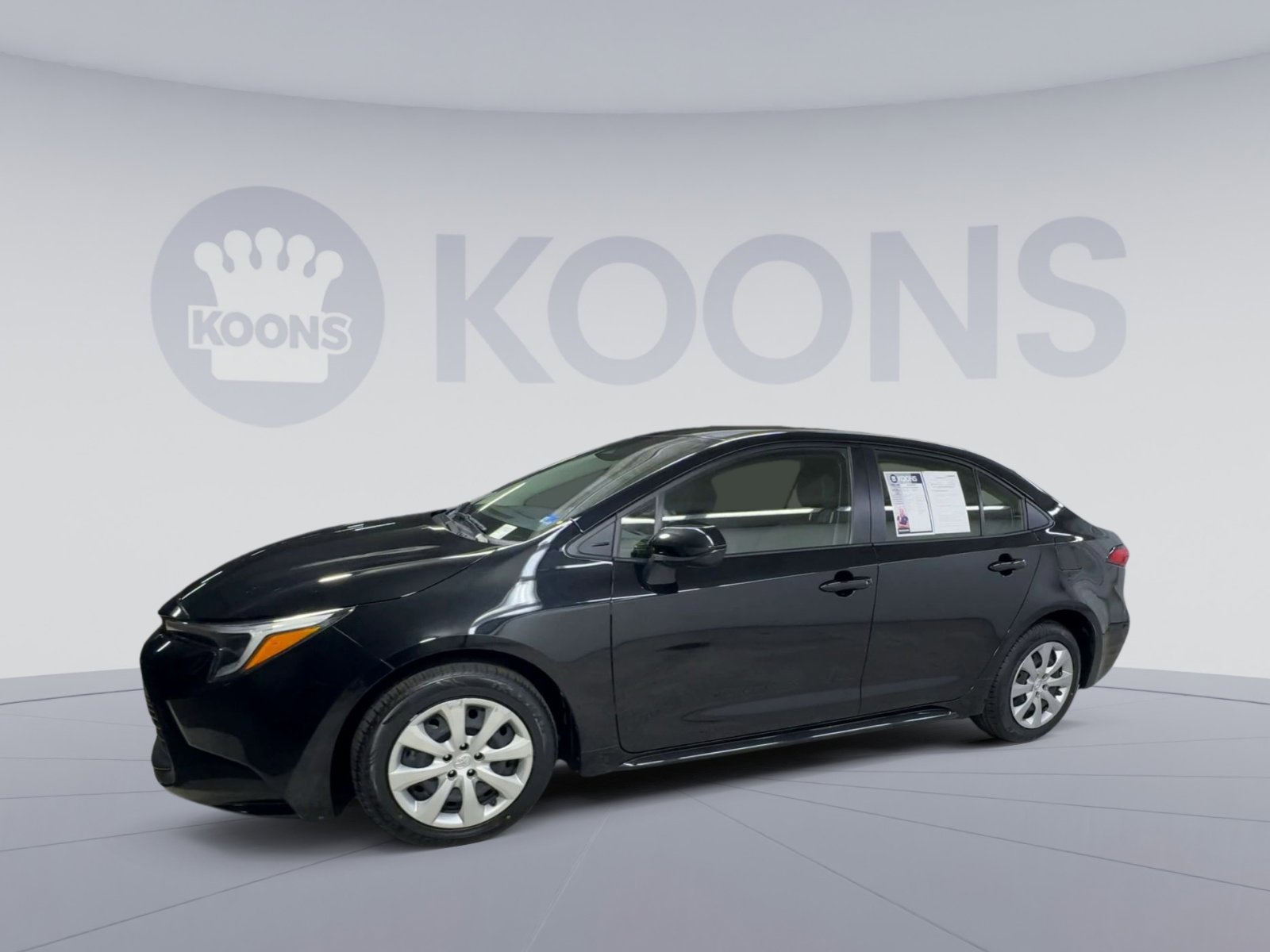 Used 2025 Toyota Corolla LE image 5