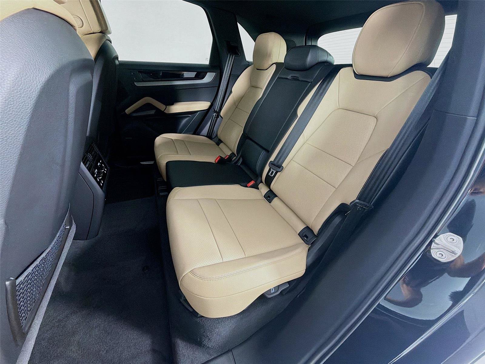 New 2026 Porsche Cayenne S AWD/4WD image 21