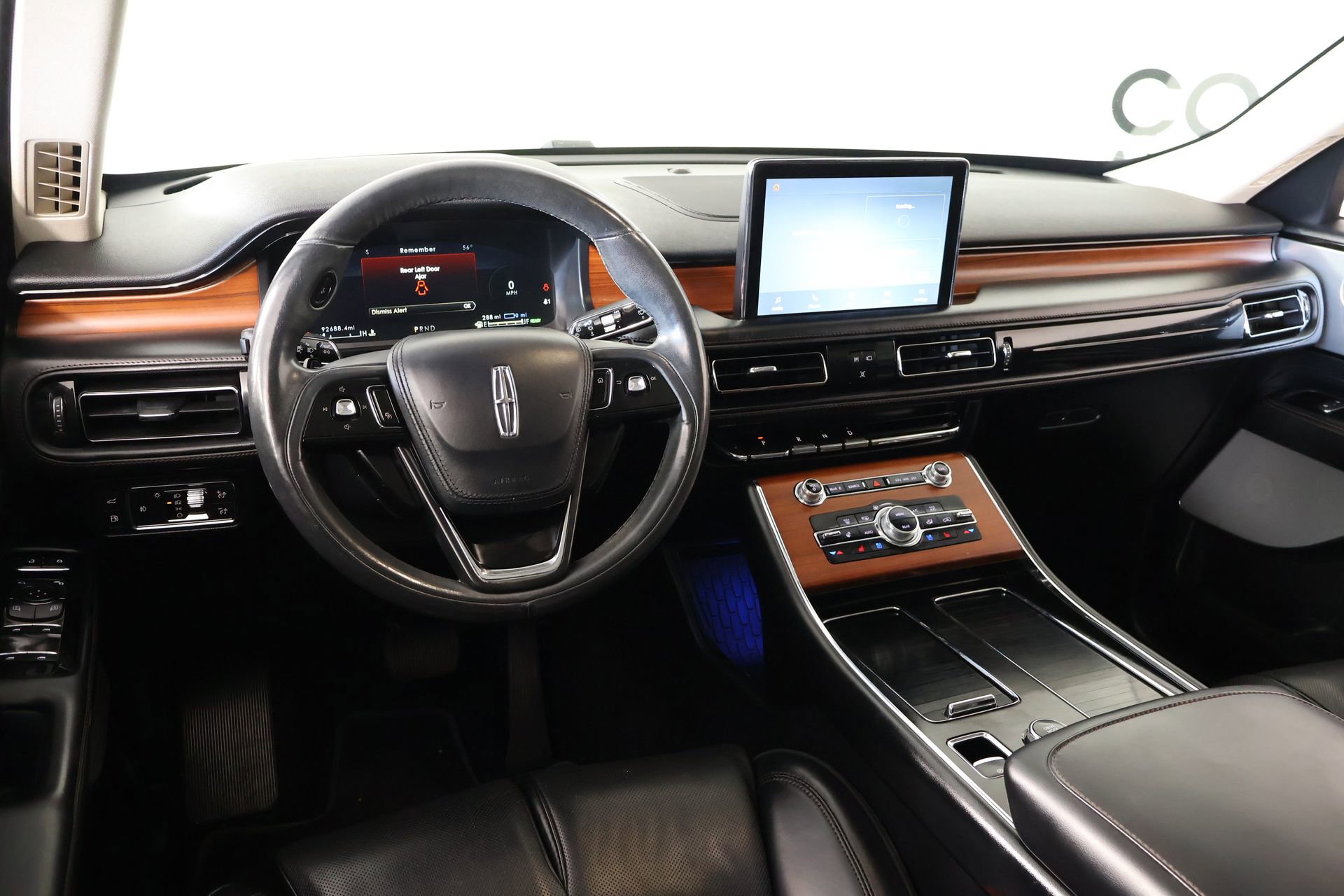 Used 2021 Lincoln Aviator Grand Touring w/ Equipment Group 302A image 2