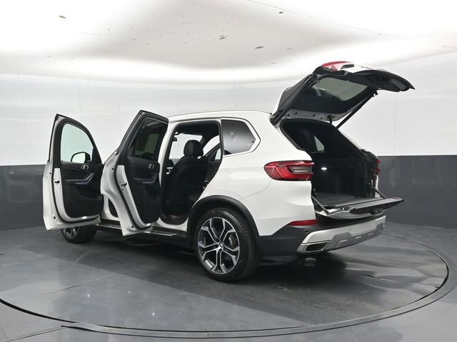 Used 2020 BMW X5 sDrive40i w/ Premium Package RWD image 49