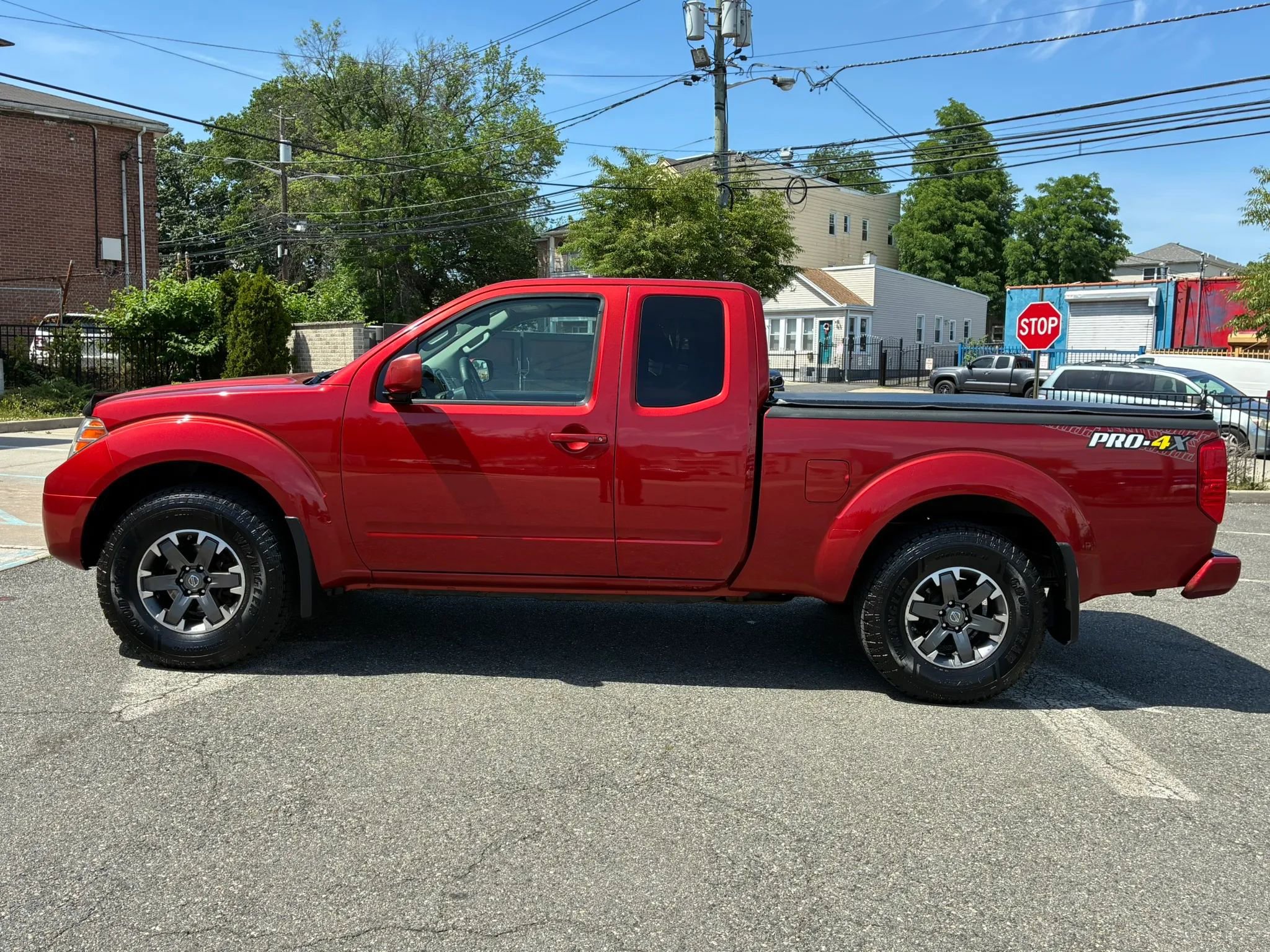Used 2014 Nissan Frontier PRO-4X AWD/4WD image 3