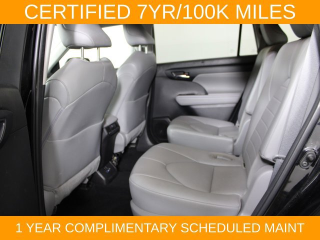 Used 2022 Toyota Highlander XLE AWD/4WD image 13