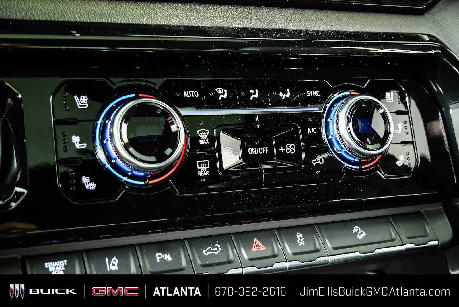 New 2026 GMC Sierra 2500 AT4 w/ AT4 Premium Plus Package AWD/4WD image 17
