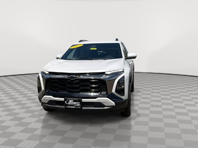 Certified 2025 Chevrolet Equinox ACTIV w/ Safety and Technology Package FWD image 5