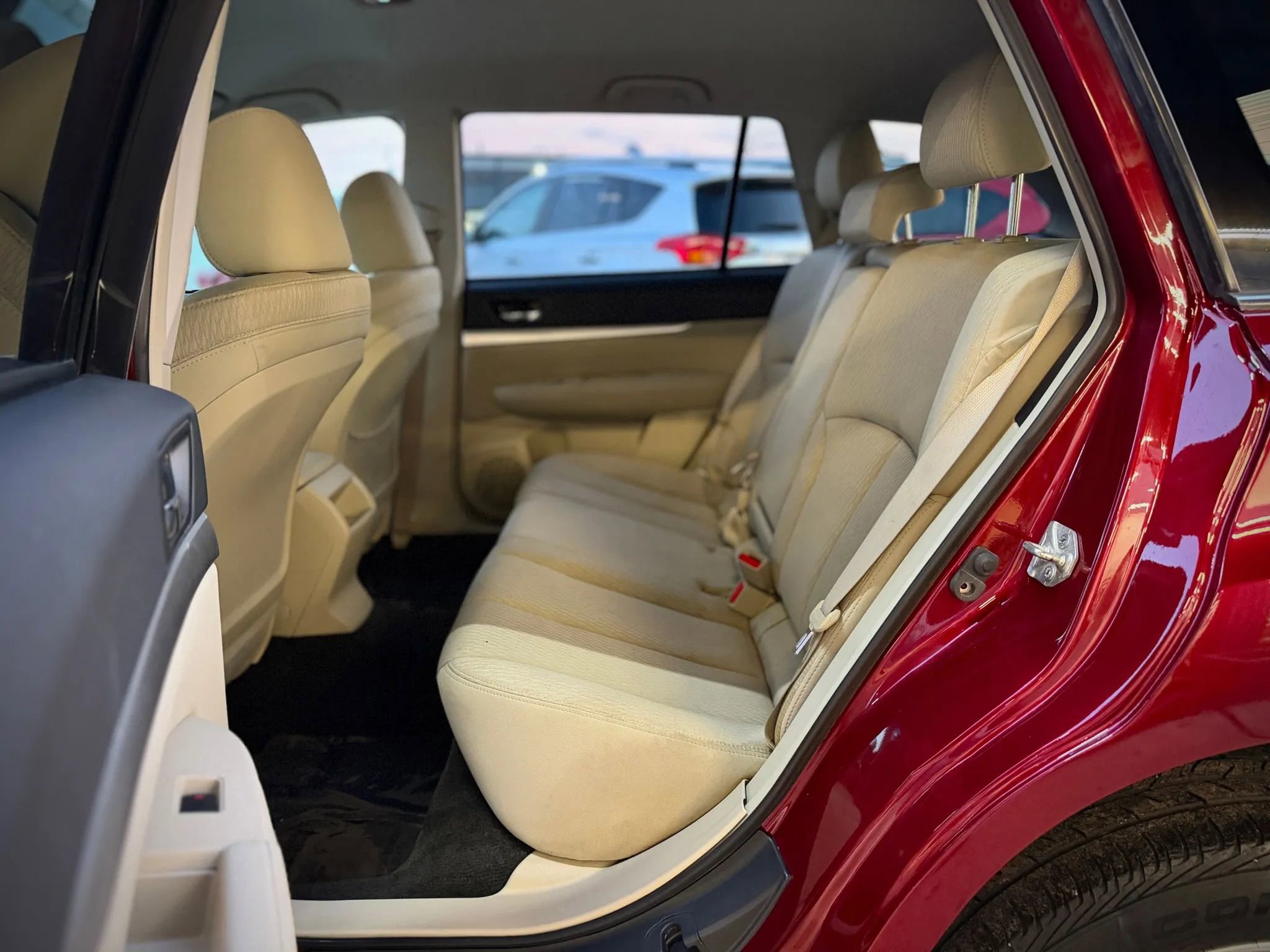 Used 2011 Subaru Outback 2.5i Premium w/ All-Weather Pkg image 15