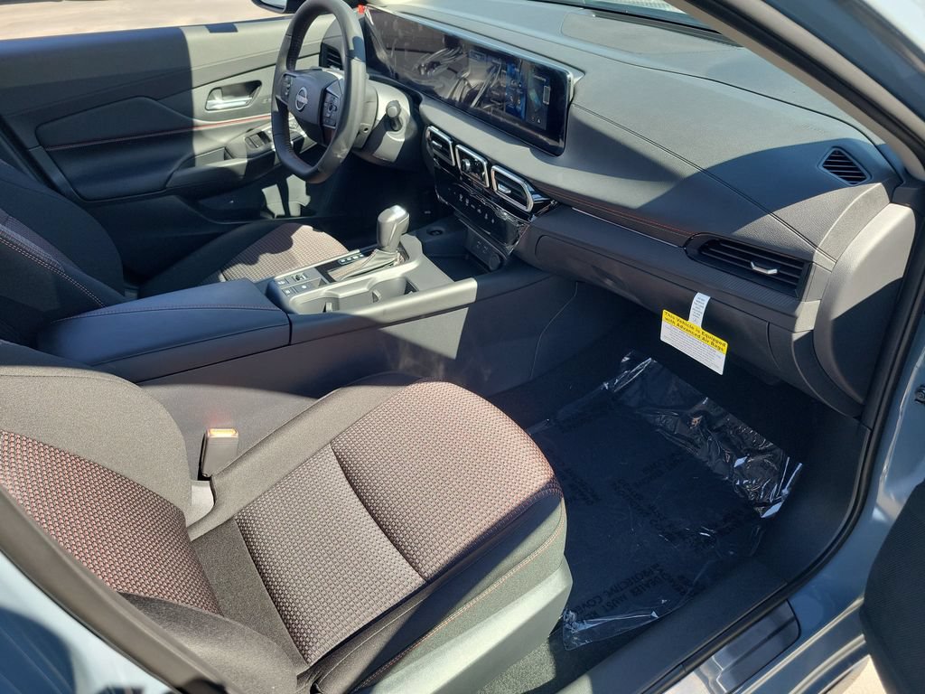 New 2026 Nissan Sentra SR FWD image 11