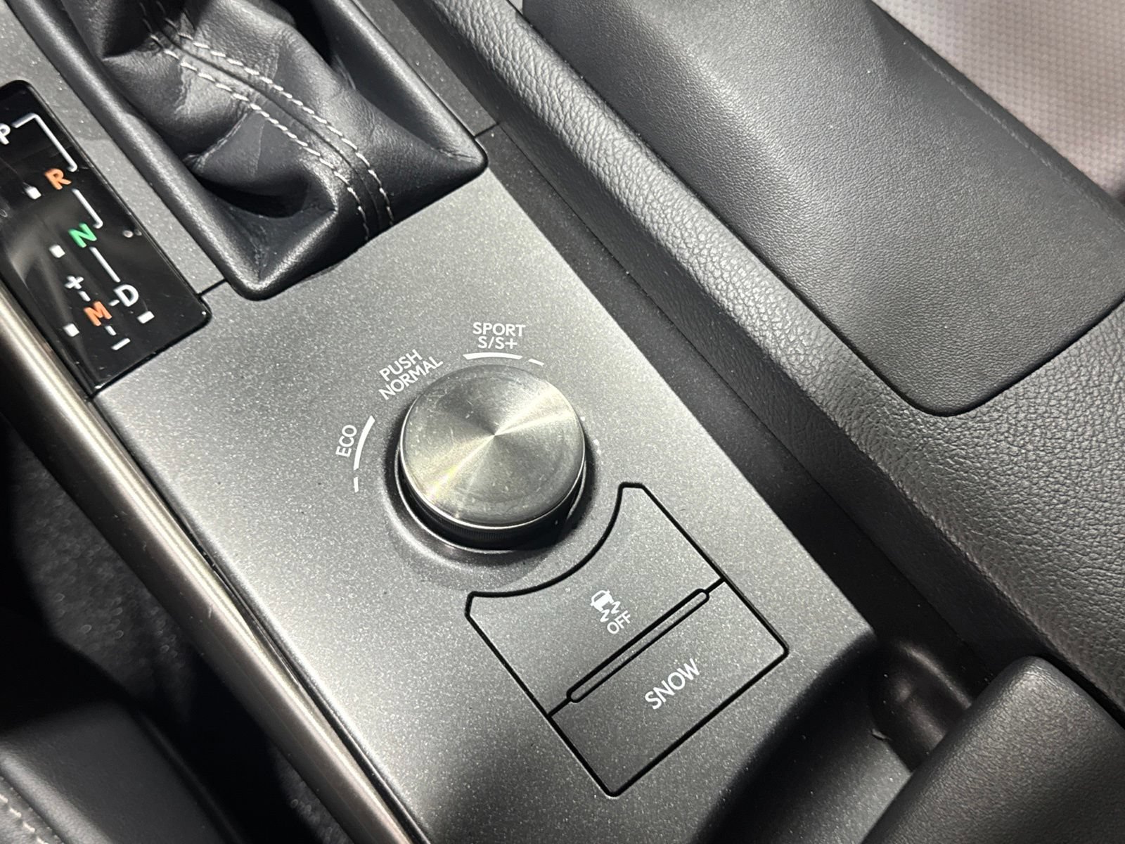 Used 2015 Lexus IS 350 w/ F-Sport Package RWD image 39