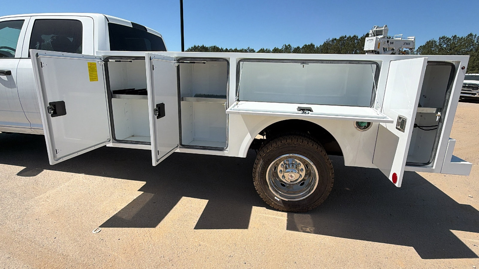 New 2026 RAM 4500 Tradesman w/ Chrome Appearance Group AWD/4WD image 14