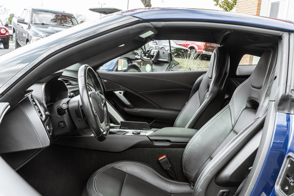 Used 2018 Chevrolet Corvette Stingray Coupe w/ Battery Protection Package image 23