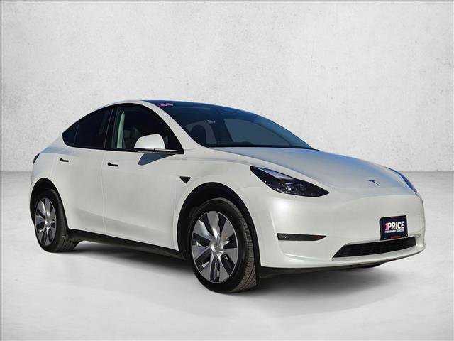 Used 2024 Tesla Model Y Long Range image 3