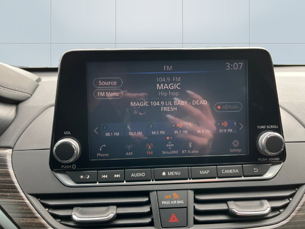 Used 2020 Nissan Altima 2.5 SL FWD image 12