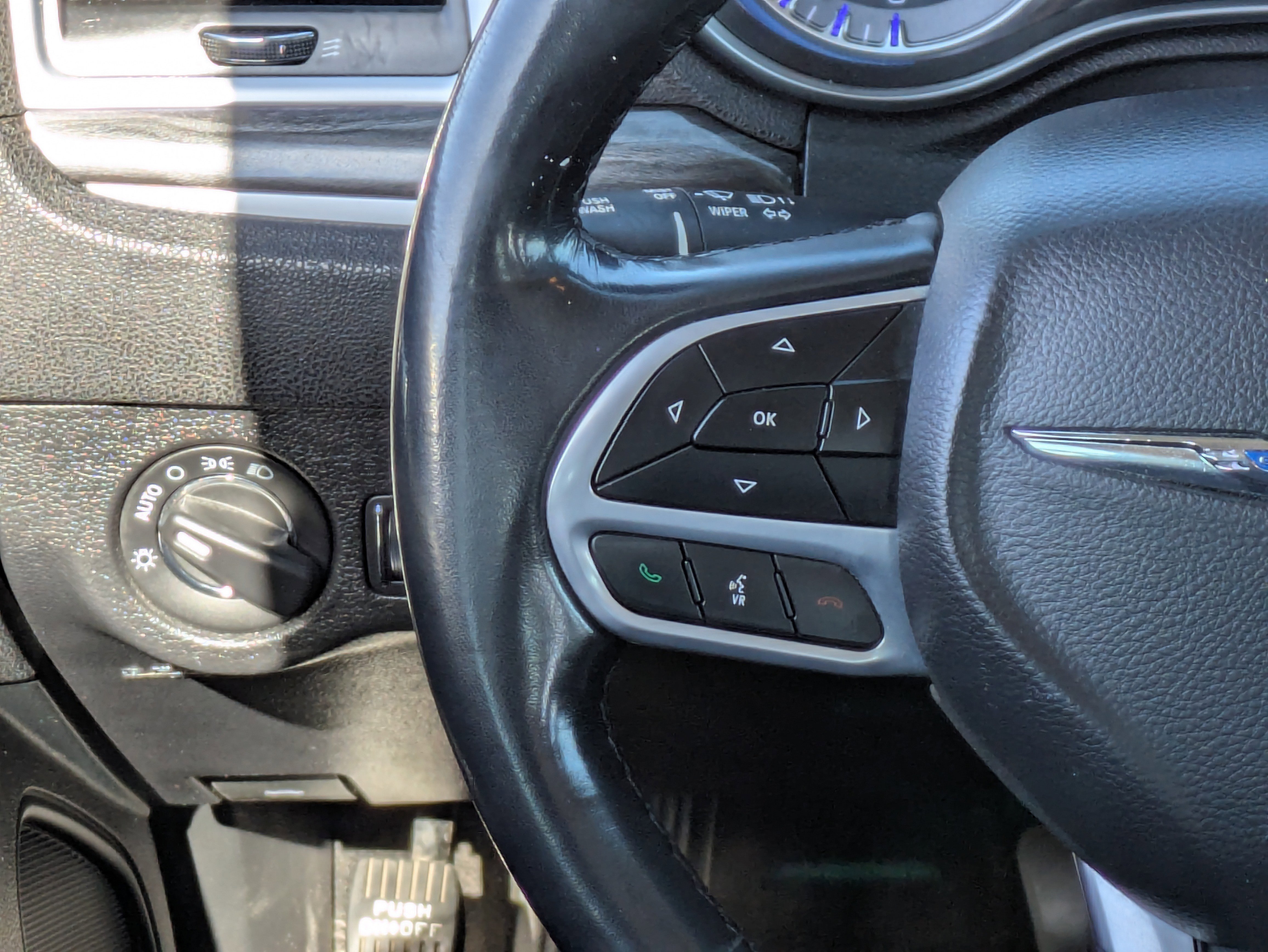 Used 2021 Chrysler 300 Touring image 22