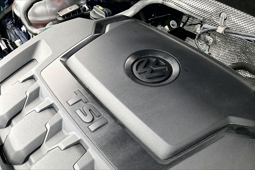 Used 2024 Volkswagen Tiguan SEL R-Line AWD/4WD image 40