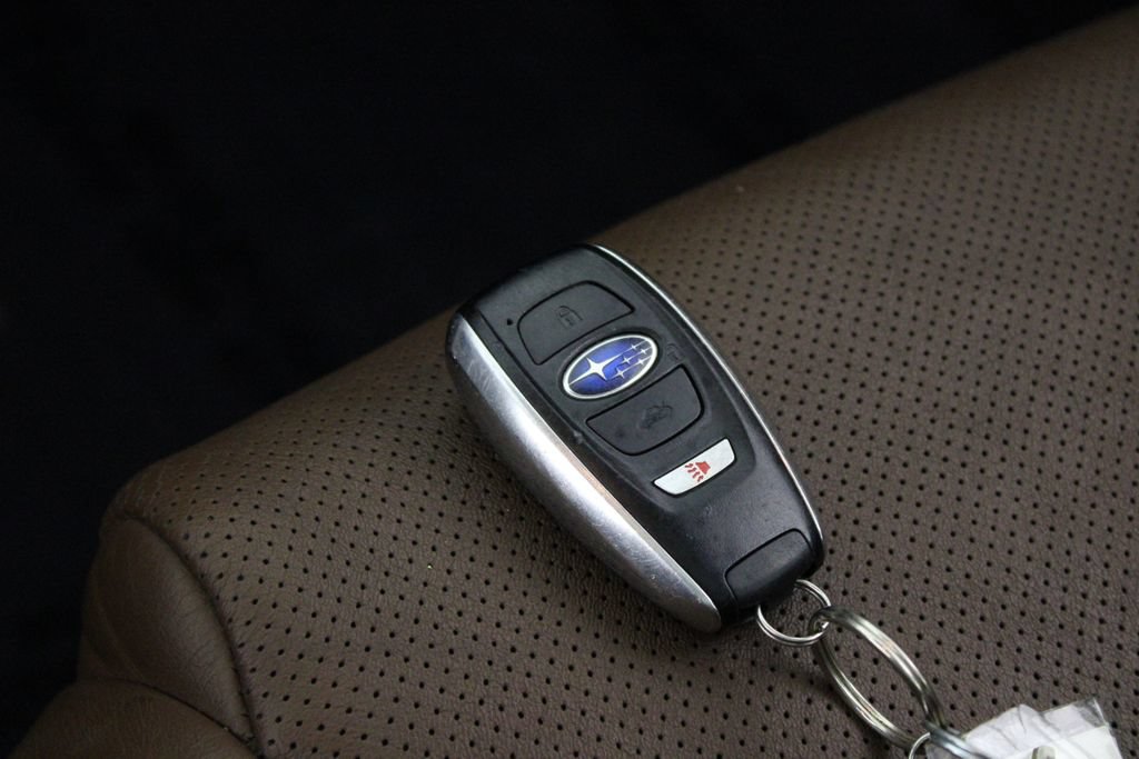 Used 2019 Subaru Ascent Touring w/ Popular Package #3 AWD/4WD image 31