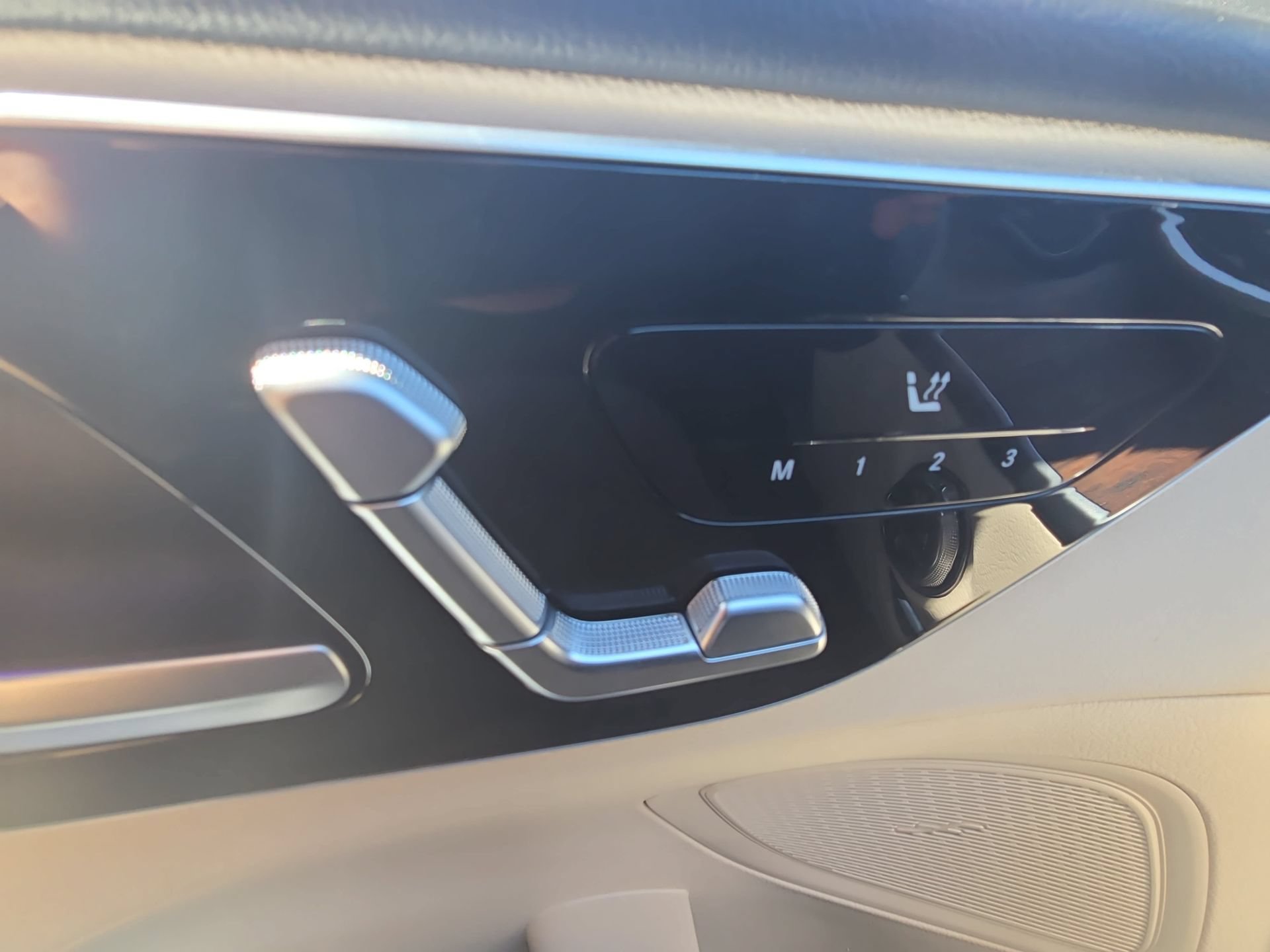 Used 2024 Mercedes-Benz C 300 4MATIC Sedan image 28
