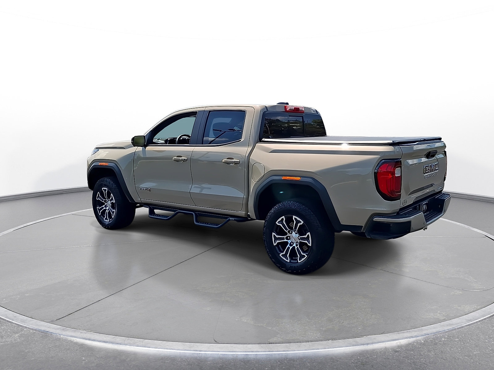 Used 2023 GMC Canyon AT4 w/ AT4 Premium Package AWD/4WD image 6