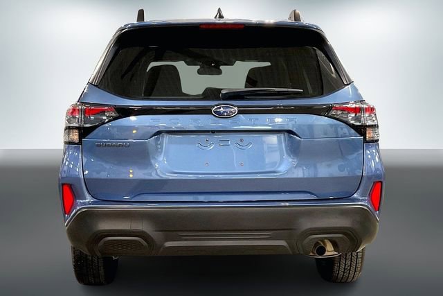 Used 2025 Subaru Forester Premium image 4