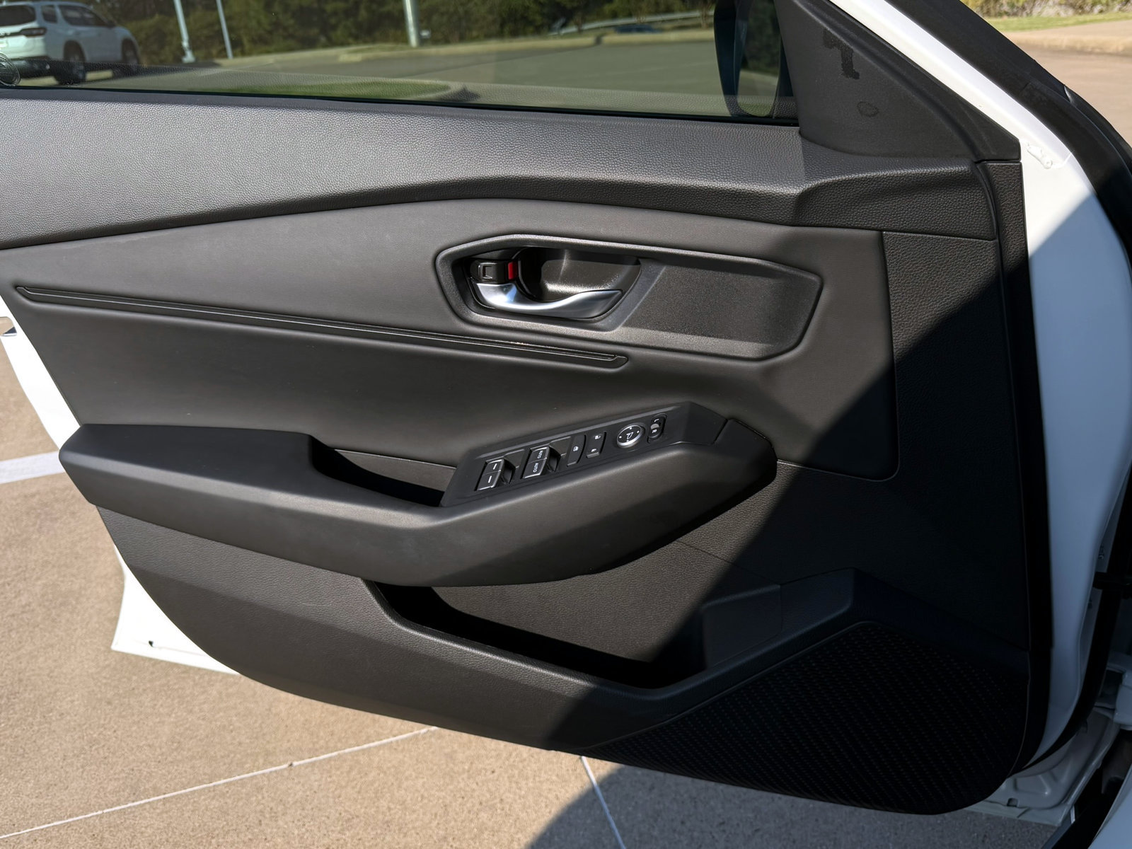 Certified 2023 Honda Accord EX image 25
