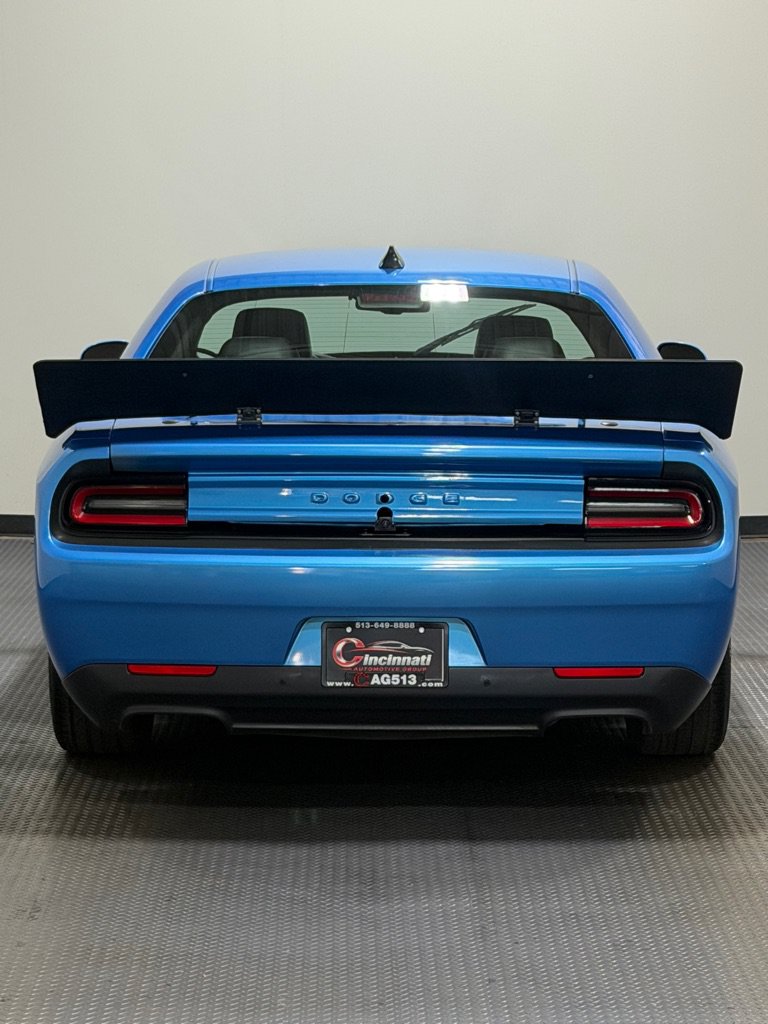 Used 2016 Dodge Challenger R/T Scat Pack w/ Leather Interior Group RWD image 6