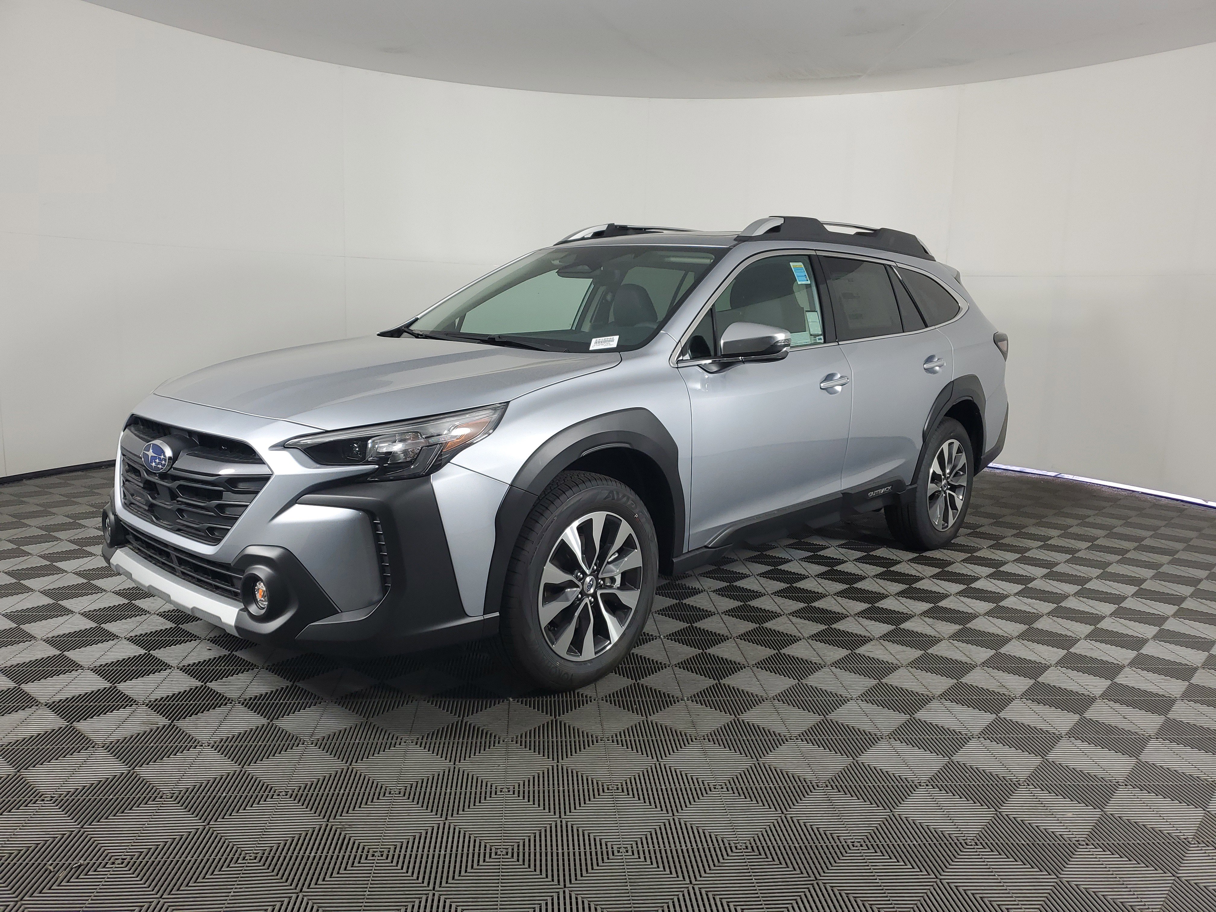 New 2025 Subaru Outback Touring XT image 8