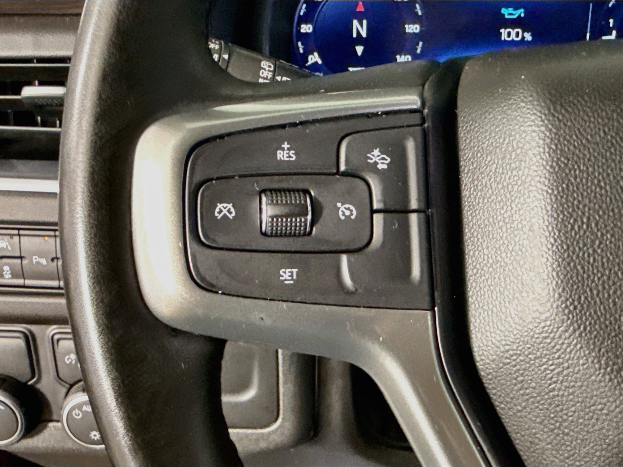 Used 2023 Chevrolet Tahoe LT RWD image 14