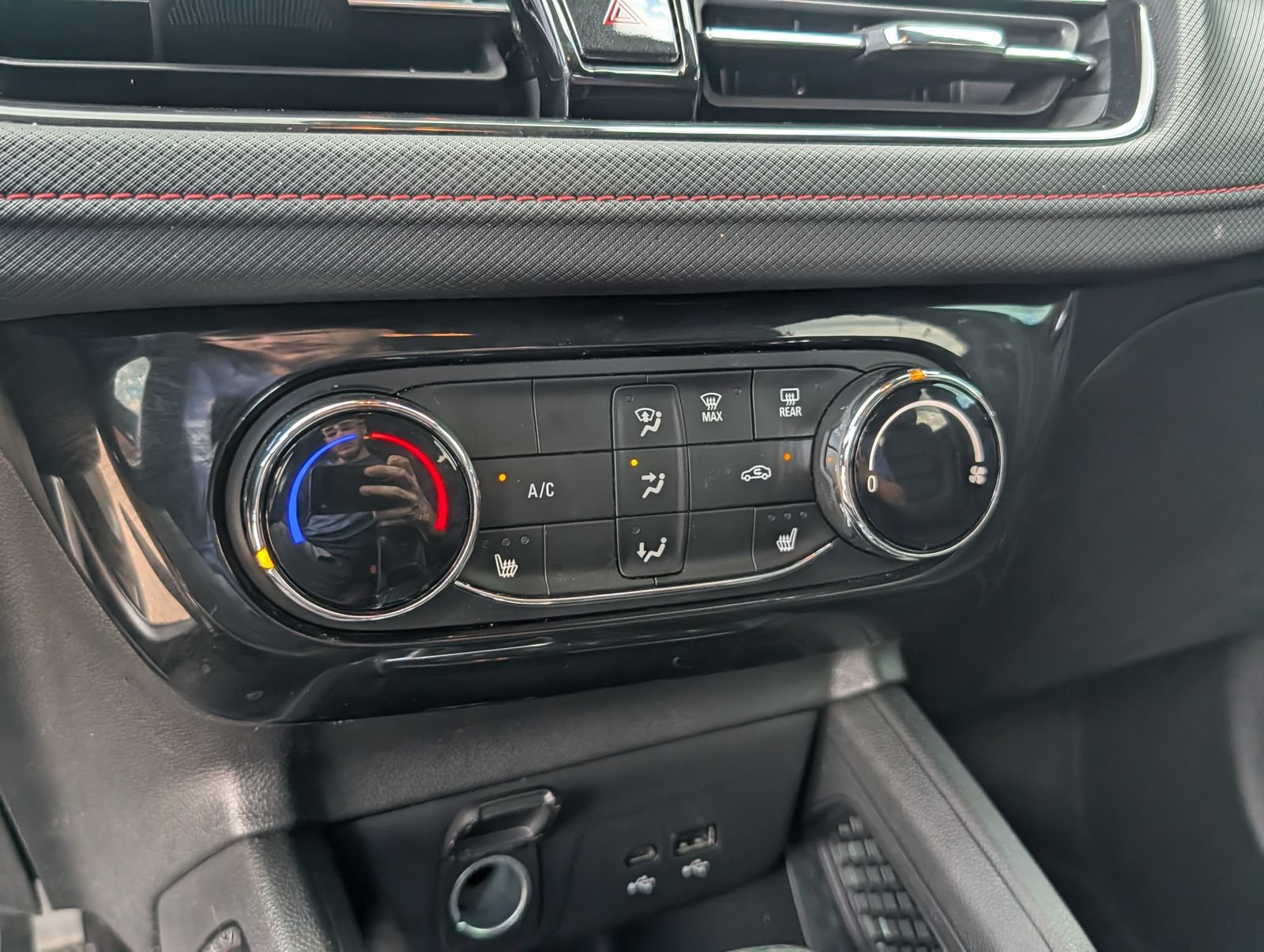 Used 2024 Chevrolet TrailBlazer RS FWD image 20