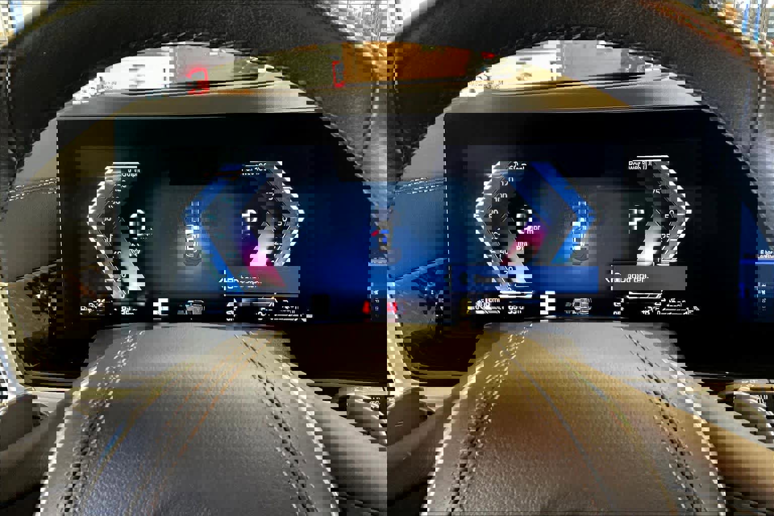 Used 2025 BMW X5 xDrive50e image 24