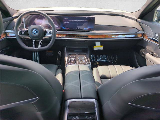 Used 2026 BMW i7 M70 AWD/4WD image 15