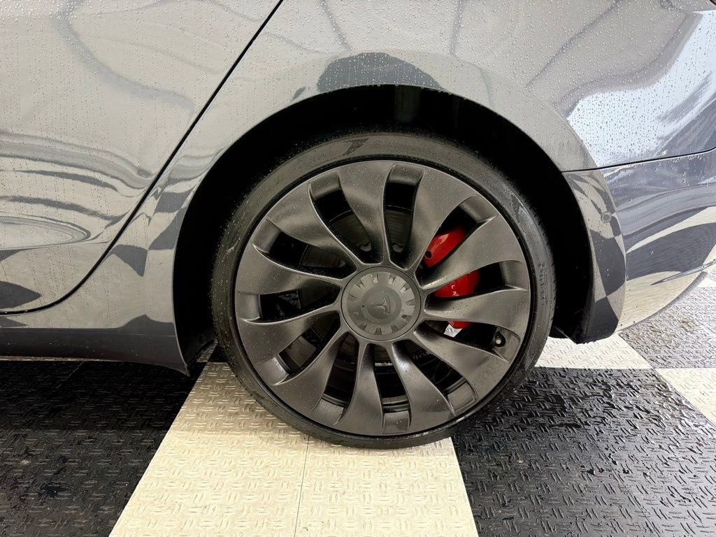 Used 2021 Tesla Model 3 Performance image 11