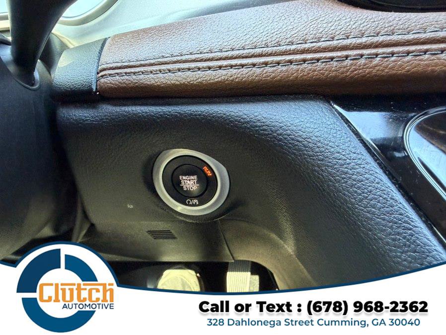 Used 2017 Chrysler Pacifica Limited w/ UConnect Theater Package image 30