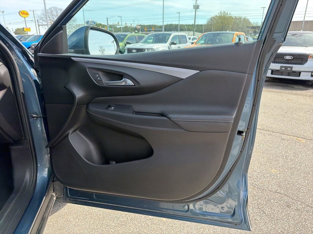 Used 2024 Buick Envista Preferred w/ Convenience I Package image 21