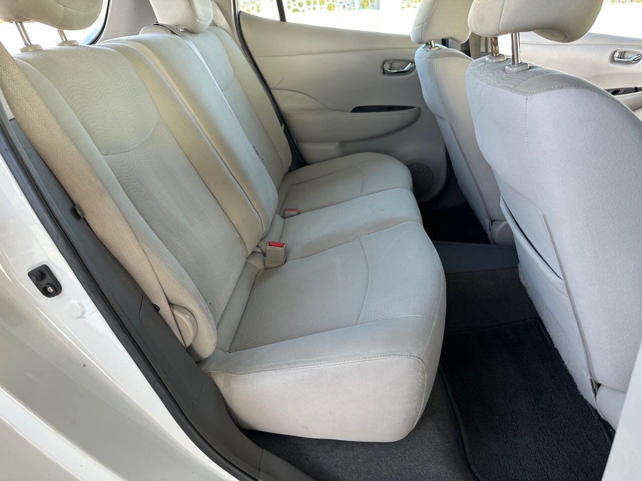 Used 2013 Nissan Leaf SV FWD image 20