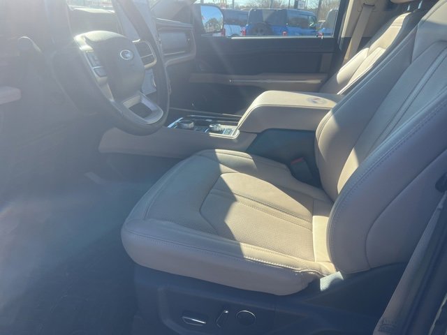 Used 2024 Ford Expedition Max Limited image 15