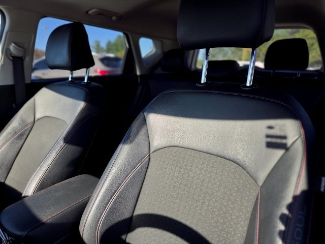 Used 2023 Kia Soul GT-Line w/ GT-Line Technology Package FWD image 10