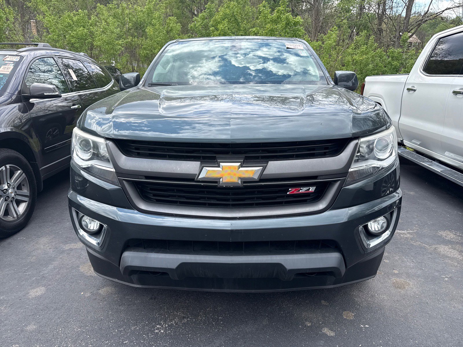 Used 2017 Chevrolet Colorado Z71 AWD/4WD image 2