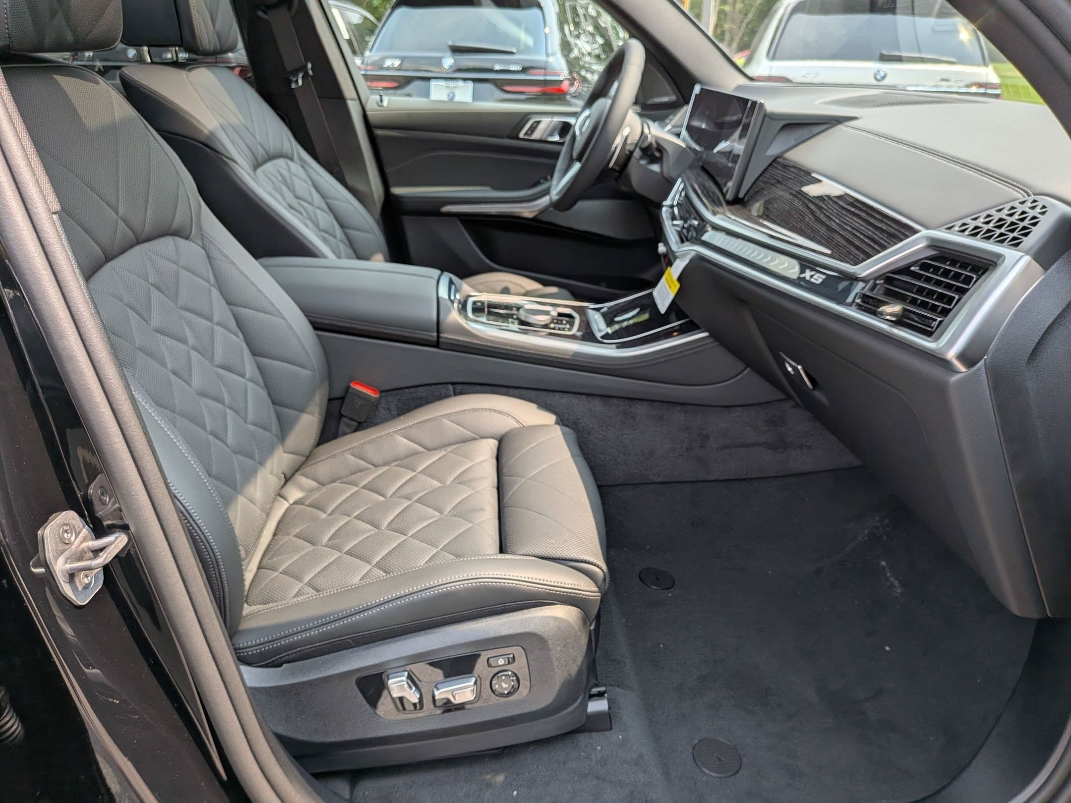 New 2026 BMW X5 sDrive40i w/ M Sport Package RWD image 38